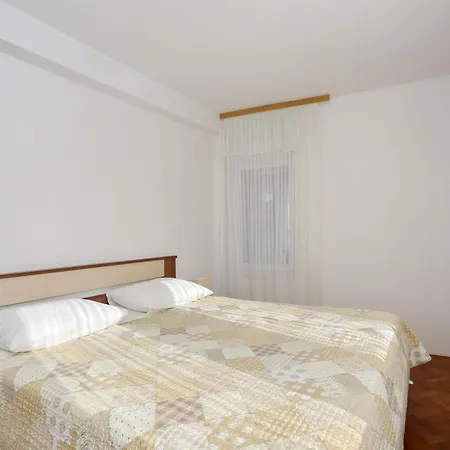 Olga Апартаменты Божава