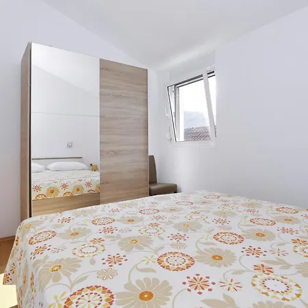Olga Apartment *